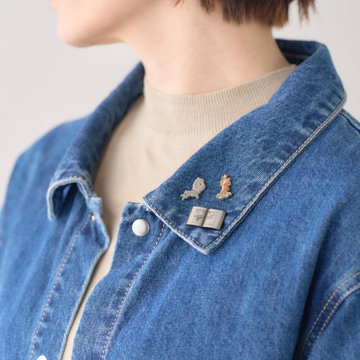 古地図ピンバッジ(2種)/日本図・聖母マリア/アジア図(1700年)