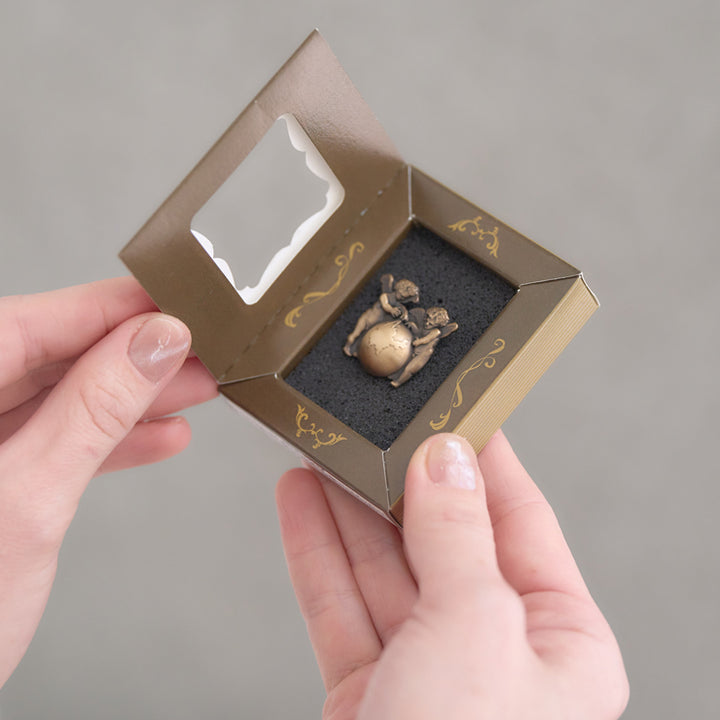 古地図ピンバッジ(2種)/日本図・聖母マリア/アジア図(1700年)