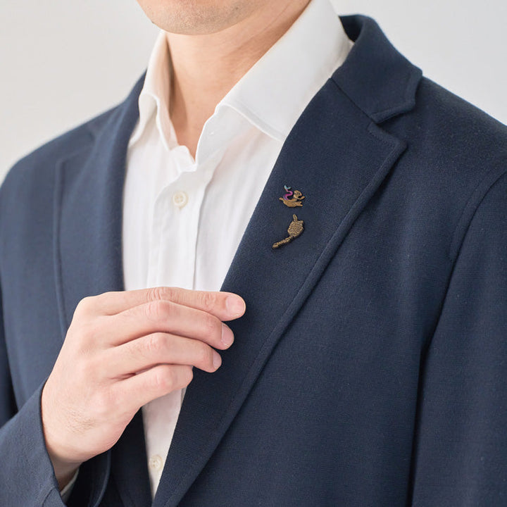 古地図ピンバッジ(2種)/日本図・聖母マリア/アジア図(1700年)