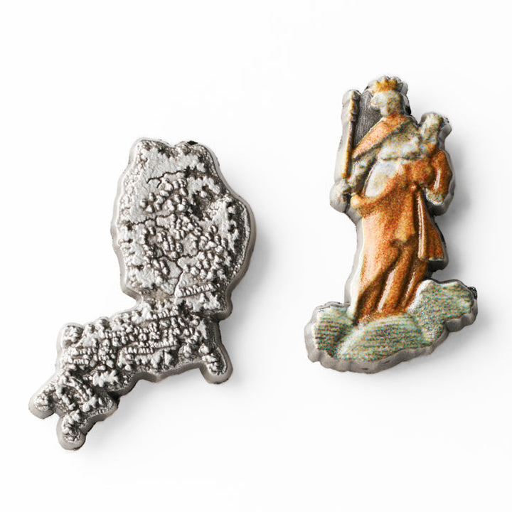 古地図ピンバッジ(2種)/日本図・聖母マリア/アジア図(1700年)