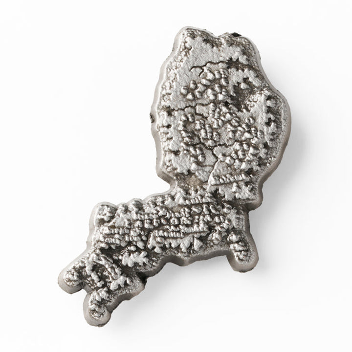 古地図ピンバッジ(2種)/日本図・聖母マリア/アジア図(1700年)