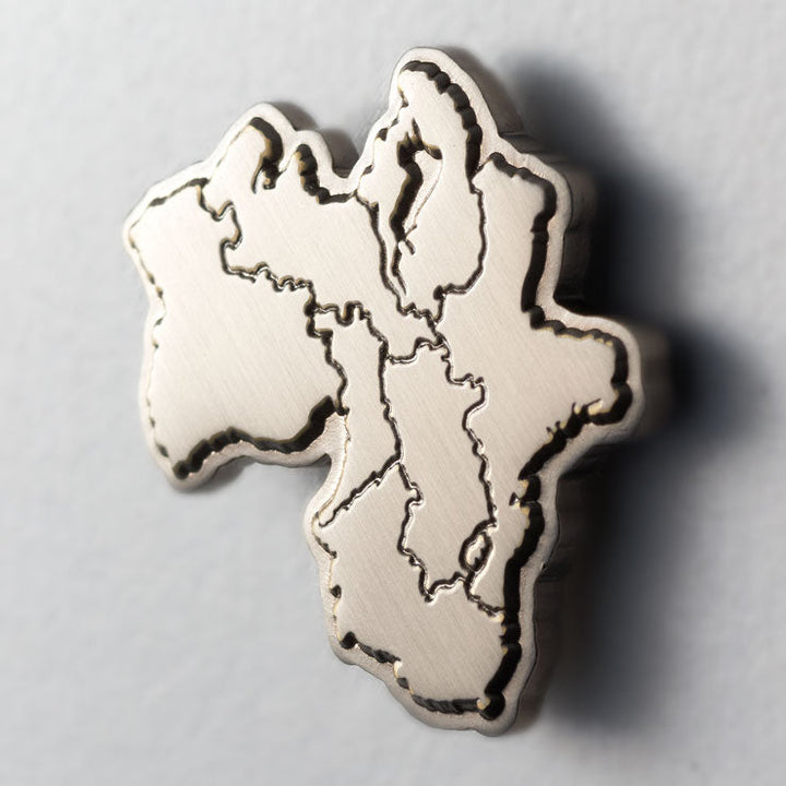 日本列島ピンバッジ/近畿 アンティークシルバー