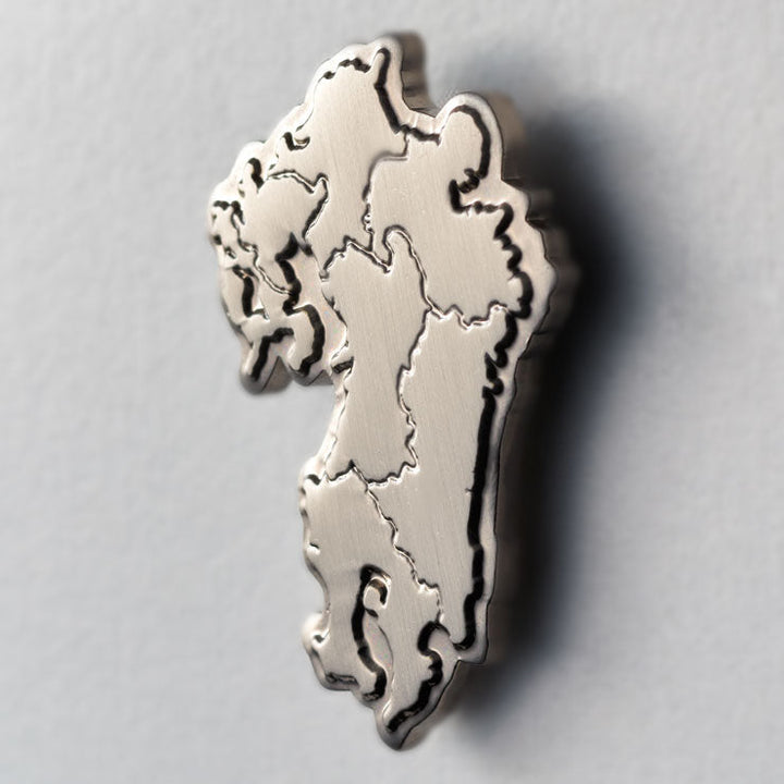 日本列島ピンバッジ/九州 アンティークシルバー