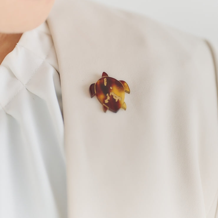 べっ甲ピンバッジ/長崎県