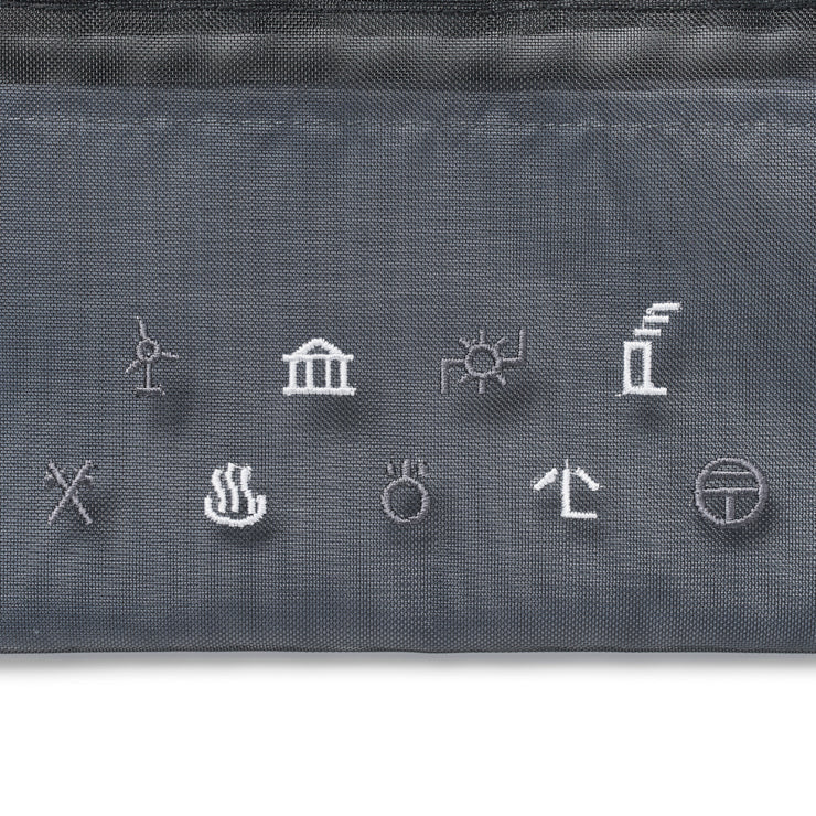 地図記号 メッシュフラットポーチ/ブラック