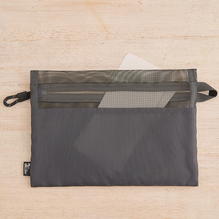 地図記号 メッシュフラットポーチ/ブラック