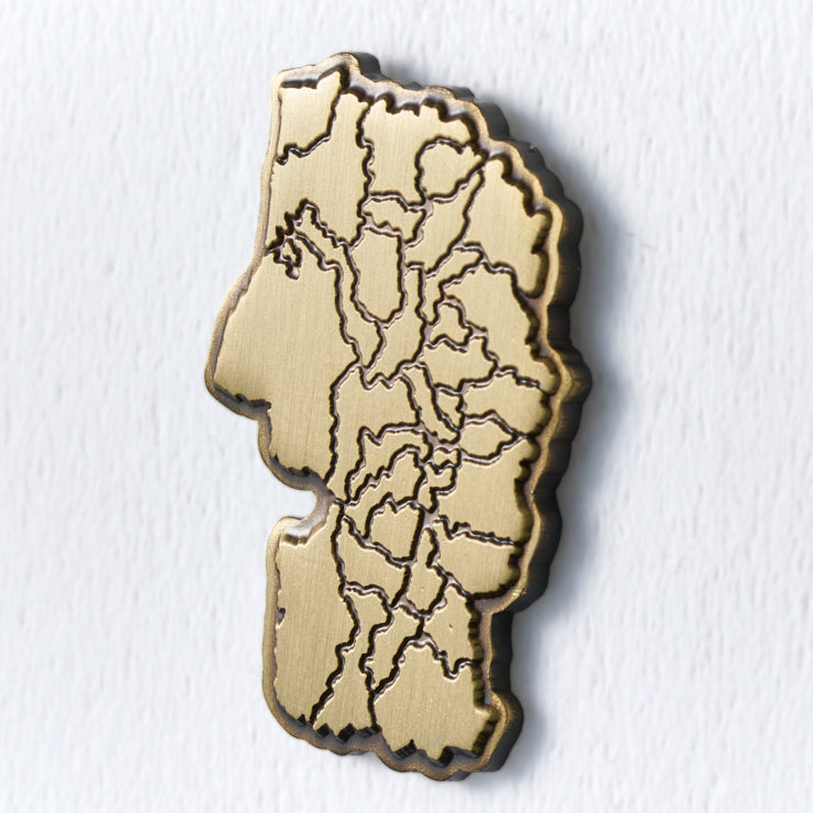 47都道府県ピンバッジ/06山形県 ゴールド/シルバー｜地図グッズ｜Map