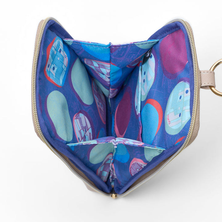 【12月中旬以降順次発送】2026年福袋/スマホポシェットセット